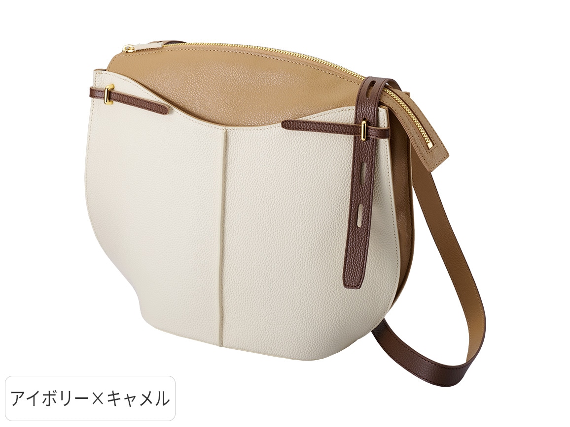 牛革型押しショルダー 牛革型押しショルダー