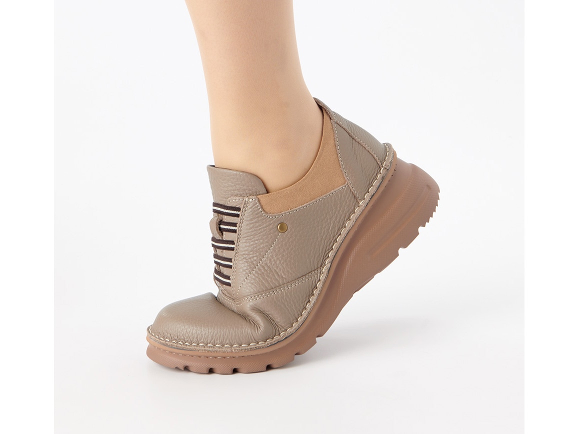 Dola・イタリアンレザー軽やかスニーカー Dola・イタリアンレザー軽やかスニーカー