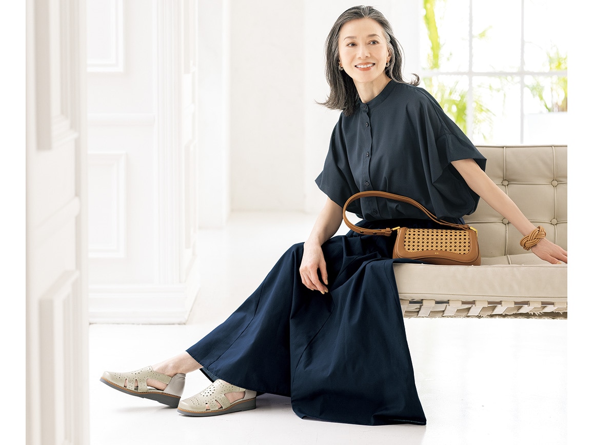 ミスキョウコ・折り返しタック袖ふんわりブラウス ミスキョウコ・折り返しタック袖ふんわりブラウス