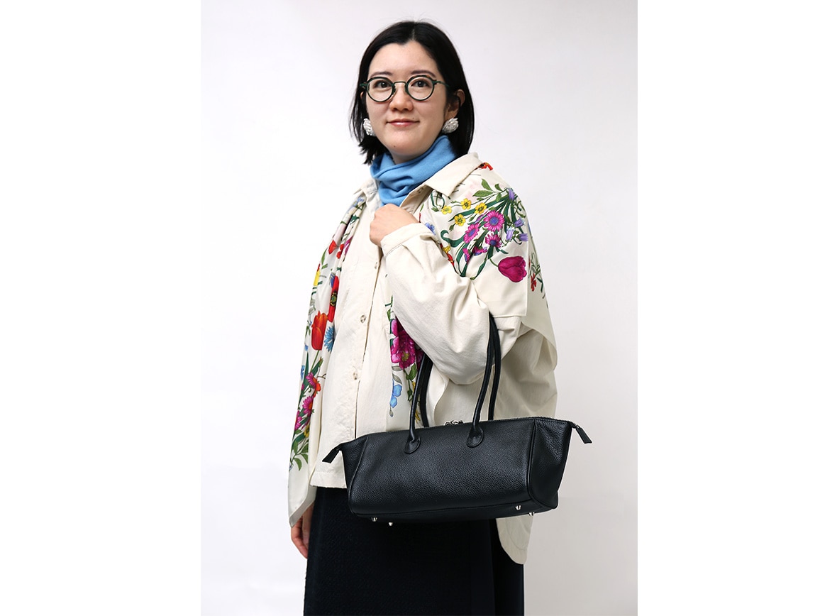 大判シルクスカーフ・花柄 大判シルクスカーフ・花柄