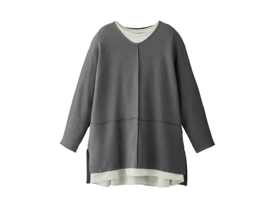 リップルトレーナー×ジョーゼット調インナーアンサンブル リップルトレーナー×ジョーゼット調インナーアンサンブル