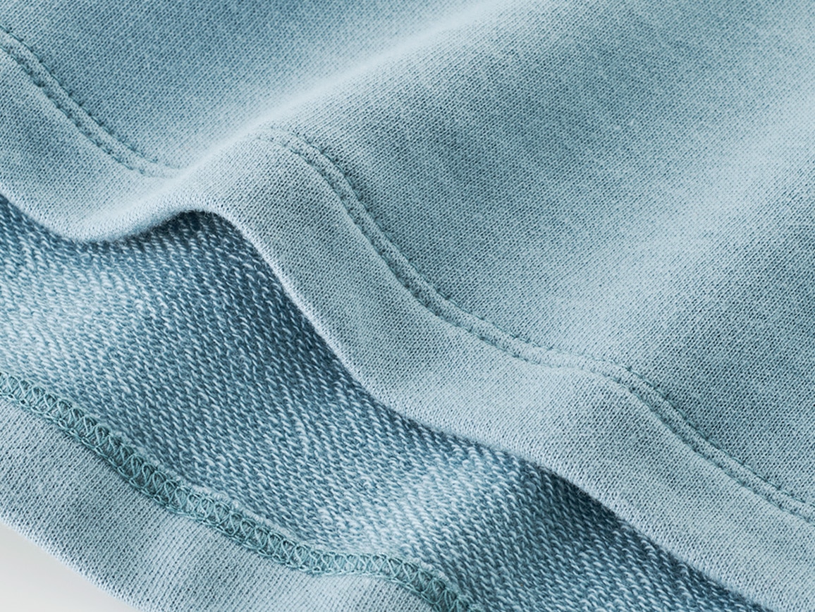 やわらかボトルネックプルオーバー やわらかボトルネックプルオーバー