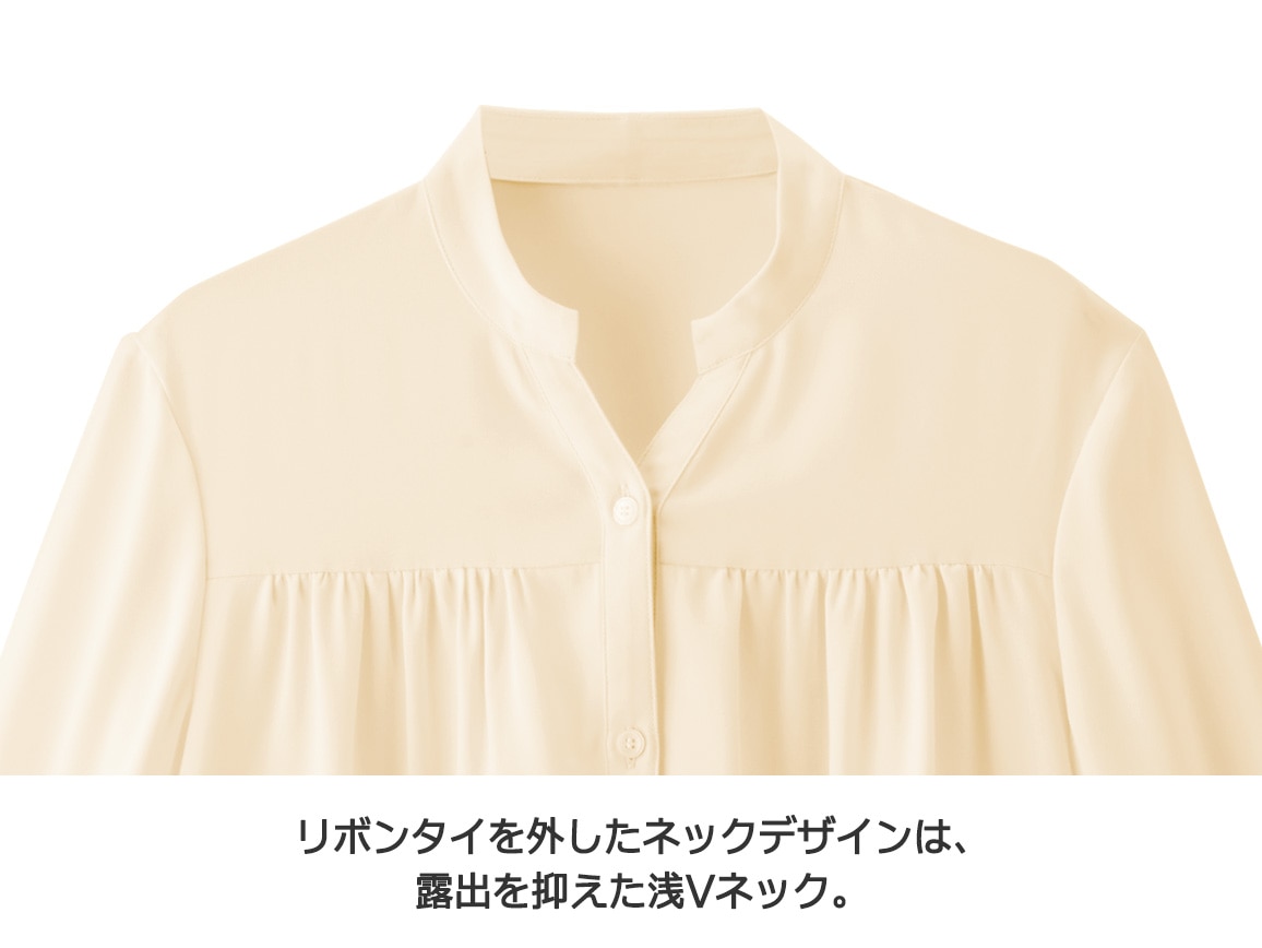 リボンタイつきギャザーブラウス リボンタイつきギャザーブラウス