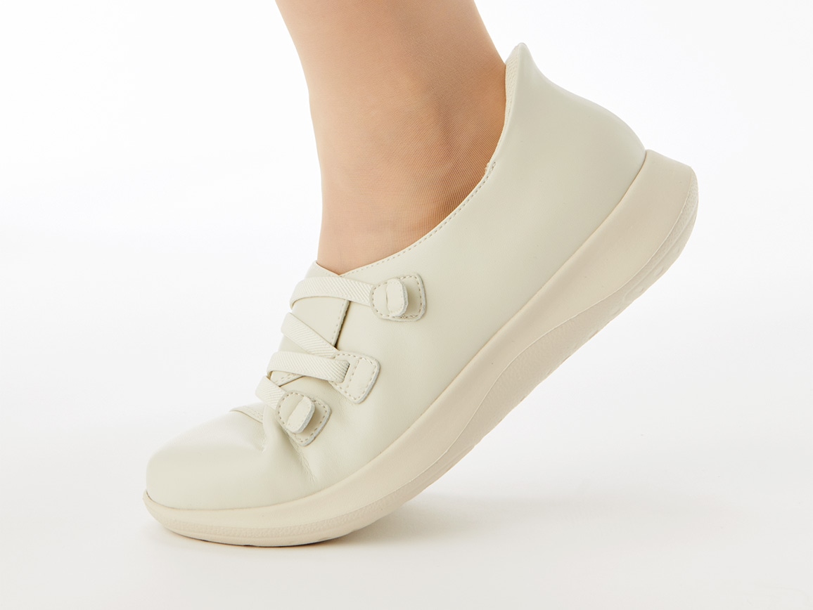 ハルメク たったまま履けるゴム紐シューズ ハルメク たったまま履けるゴム紐シューズ