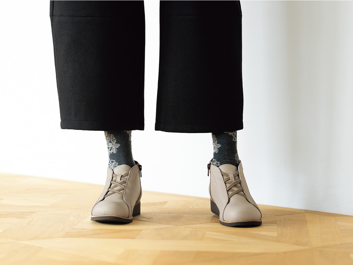 内側シルクタッチの靴下4色セット(縦花柄) 内側シルクタッチの靴下4色セット(縦花柄)