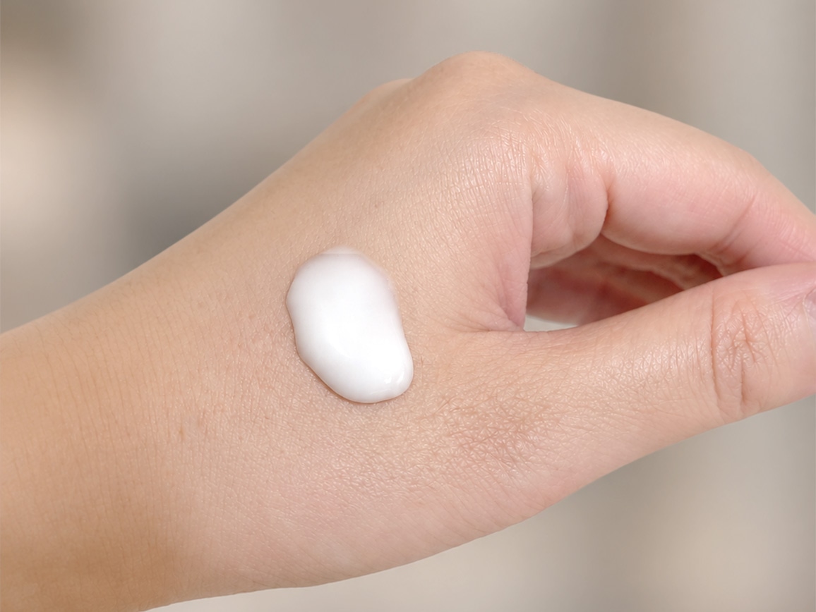 ハルメク 薬用美肌液<夜用> ミニ ハルメク 薬用美肌液<夜用> ミニ