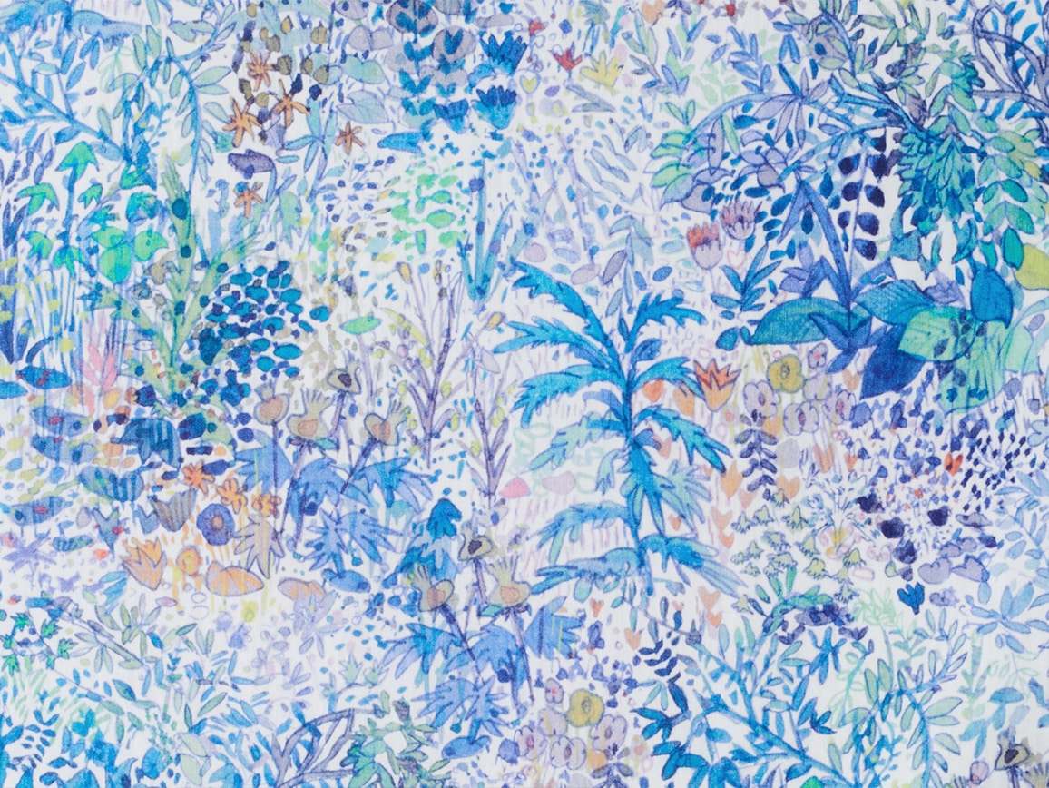 リバティプリントタックデザインブラウス リバティプリントタックデザインブラウス