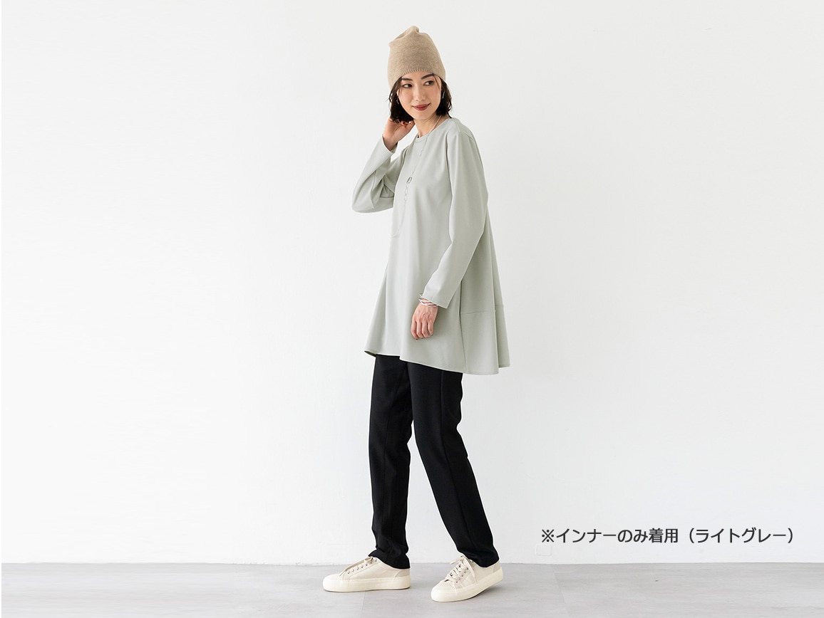 リップルトレーナー×ジョーゼット調インナーアンサンブル リップルトレーナー×ジョーゼット調インナーアンサンブル