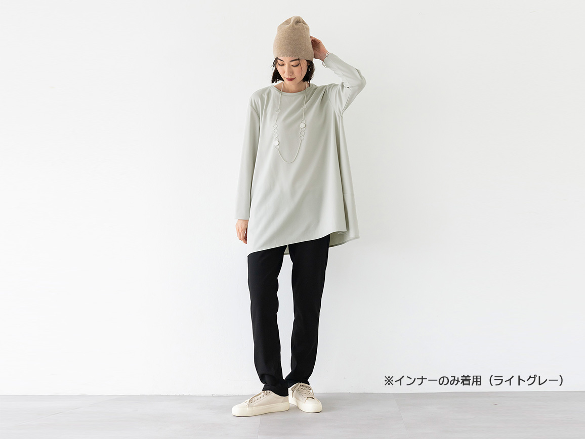 リップルトレーナー×ジョーゼット調インナーアンサンブル リップルトレーナー×ジョーゼット調インナーアンサンブル