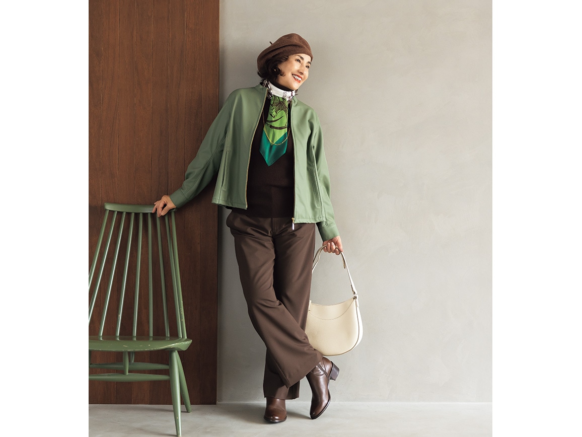 シルク100%スカーフ(留め具つき) シルク100%スカーフ(留め具つき)