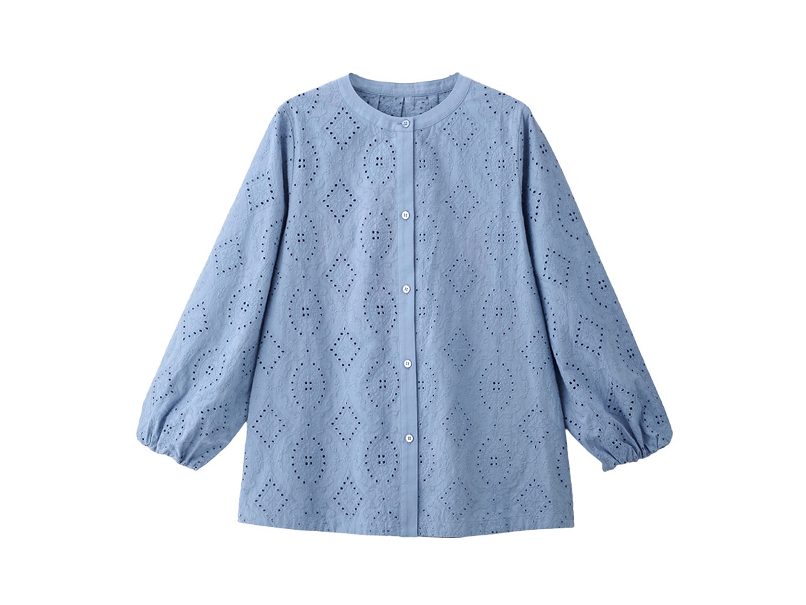 アイレットレースふんわり袖ブラウス アイレットレースふんわり袖ブラウス