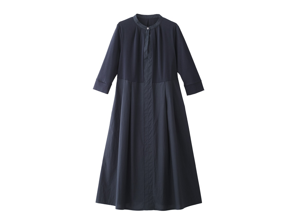 ジャージーつかい襟元デザインワンピース ジャージーつかい襟元デザインワンピース