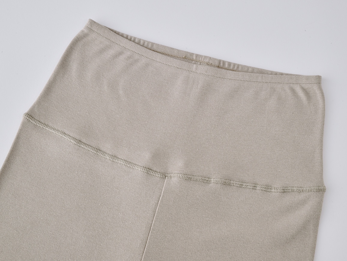 ハルメク 発熱するコットン 腹巻き付きレギンスパンツ ハルメク 発熱するコットン 腹巻き付きレギンスパンツ