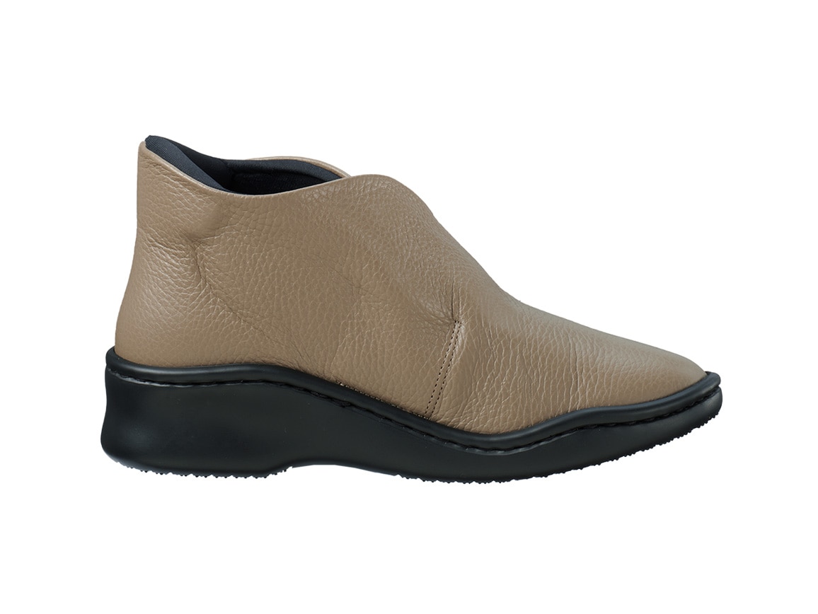 軽やか牛革ハイカットシューズ 軽やか牛革ハイカットシューズ