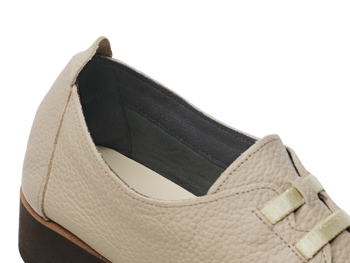 エアーレザー・軽やかゴムひもシューズ エアーレザー・軽やかゴムひもシューズ