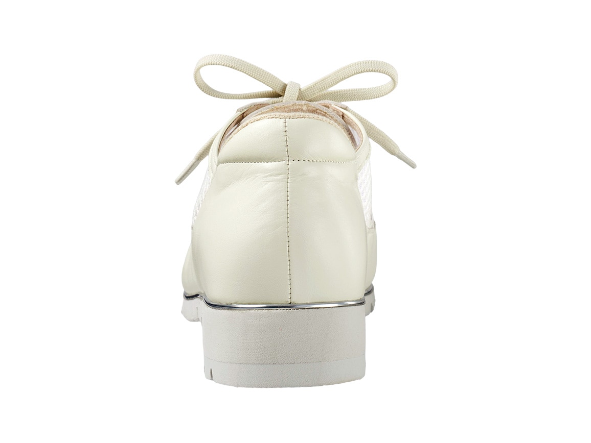 軽くて涼しい牛革スニーカー 軽くて涼しい牛革スニーカー