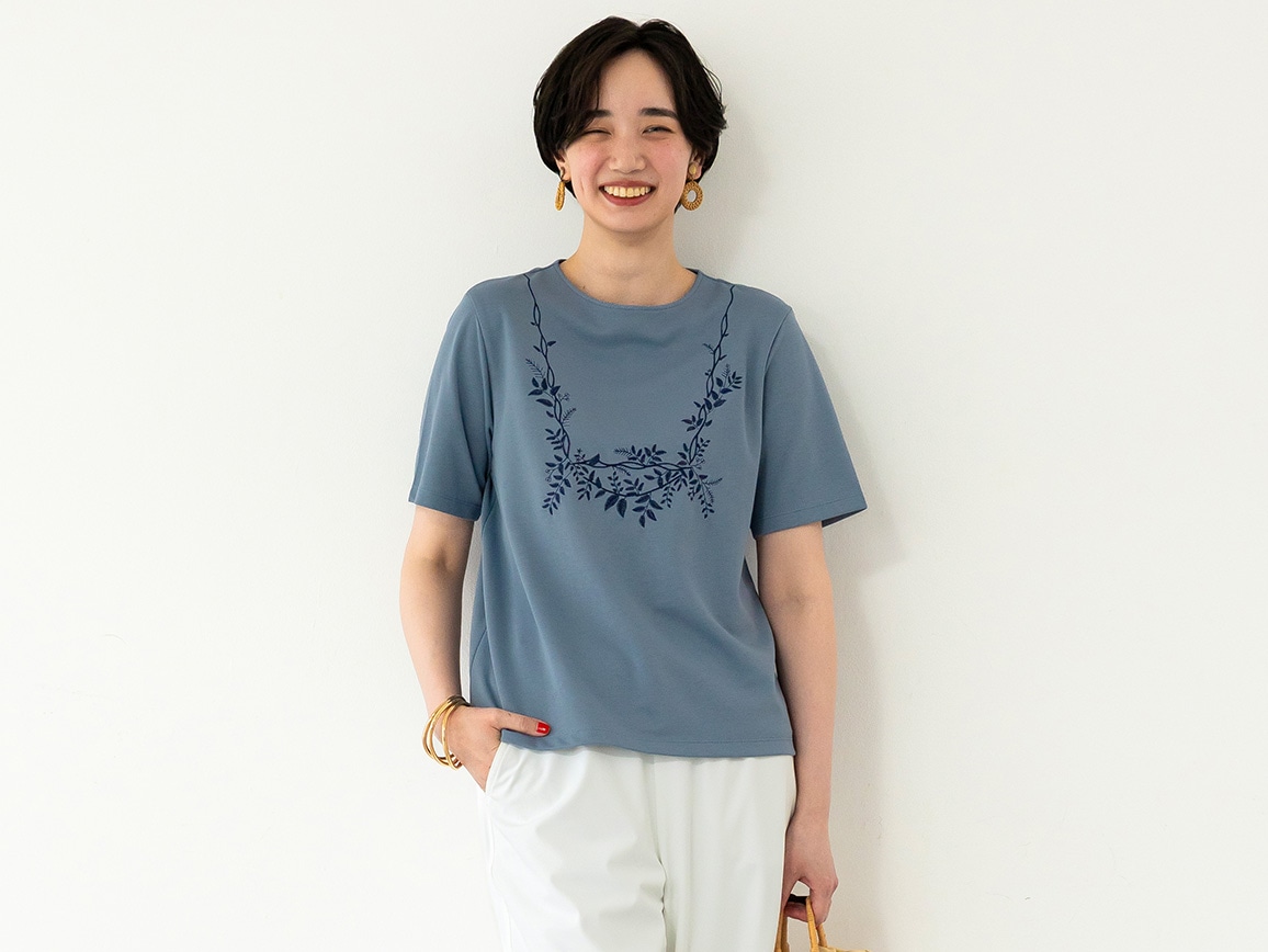 �_�[�N�u���[