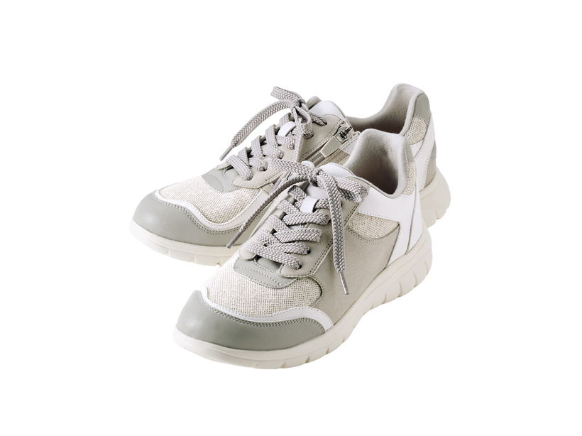 �n�����N�@�y�ʃA�N�e�B�u�X�j�[�J�[�Q