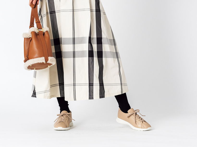 �J���V���A���e�E���[�g�����[�J�b�g�X�j�[�J�[